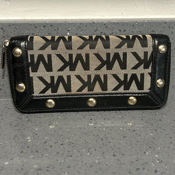 Michael Kors Wallet Women Pre-owned Studded Monogram Tan Black MK - Picture 2 of 4